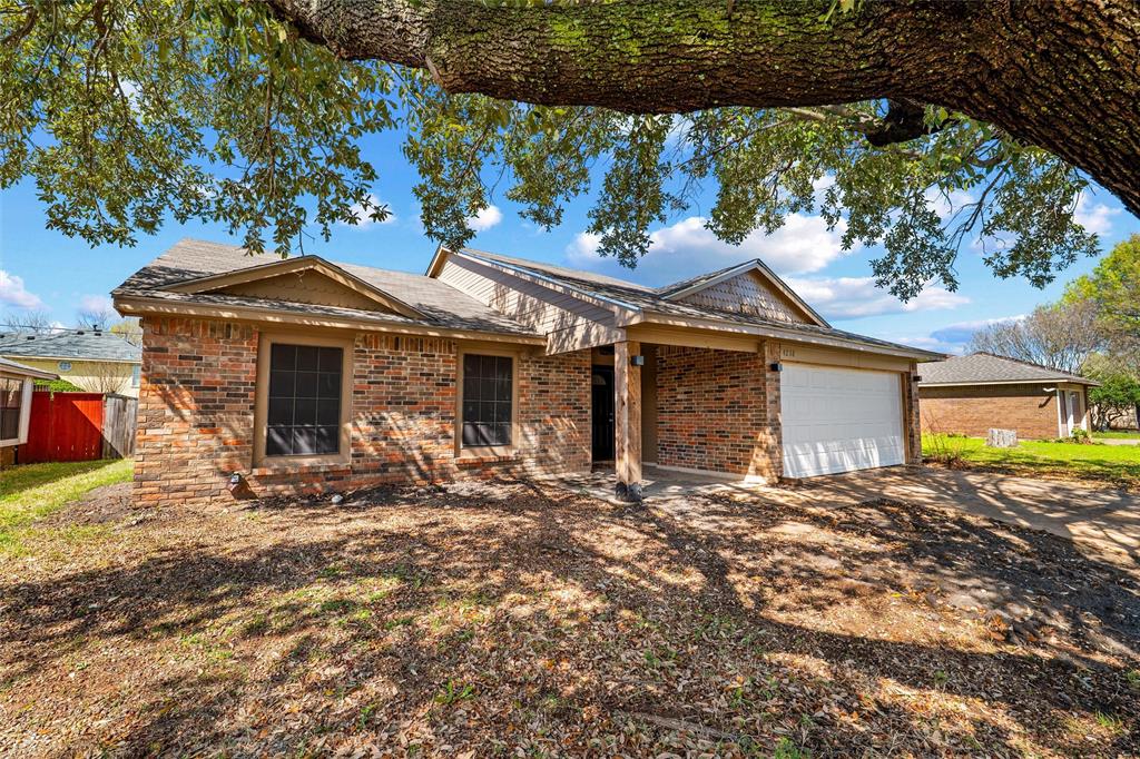 Oak Hollow Grand Prairie - Residential