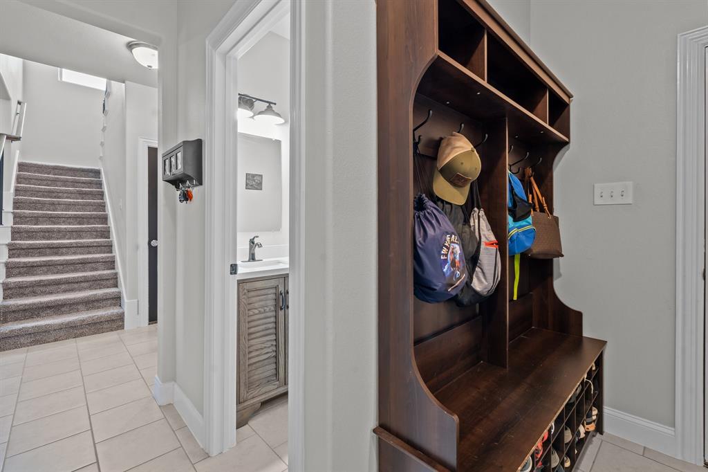 Hills Of Windridge The - Residential