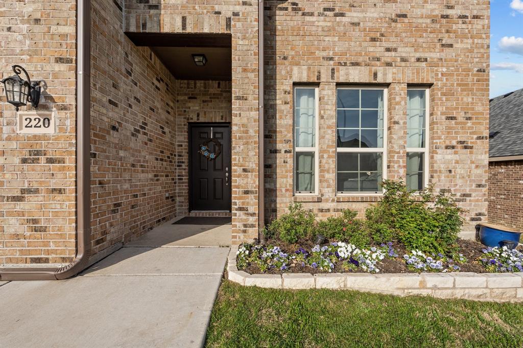 220 Flower Ridge Drive