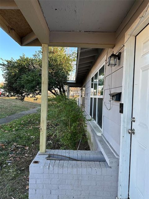 Photo of 60 Pershing Drive #A, Denison, TX 75020 (MLS # 21154044)