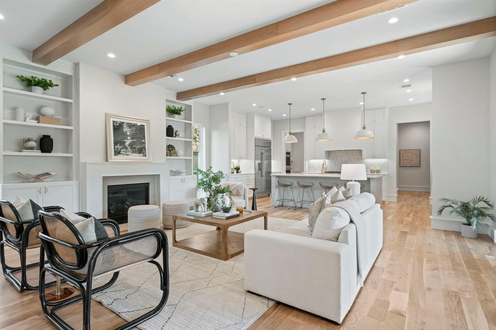 8812 Lanarkshire Drive