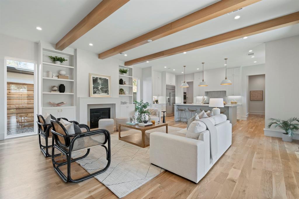 8812 Lanarkshire Drive