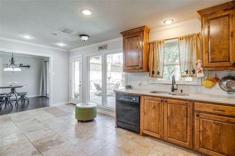 Tiny photo for 103 Paint Brush Road, Lakeside, TX 76108 (MLS # 21101816)