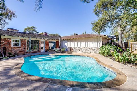 Tiny photo for 103 Paint Brush Road, Lakeside, TX 76108 (MLS # 21101816)