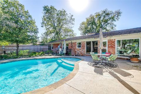Tiny photo for 103 Paint Brush Road, Lakeside, TX 76108 (MLS # 21101816)