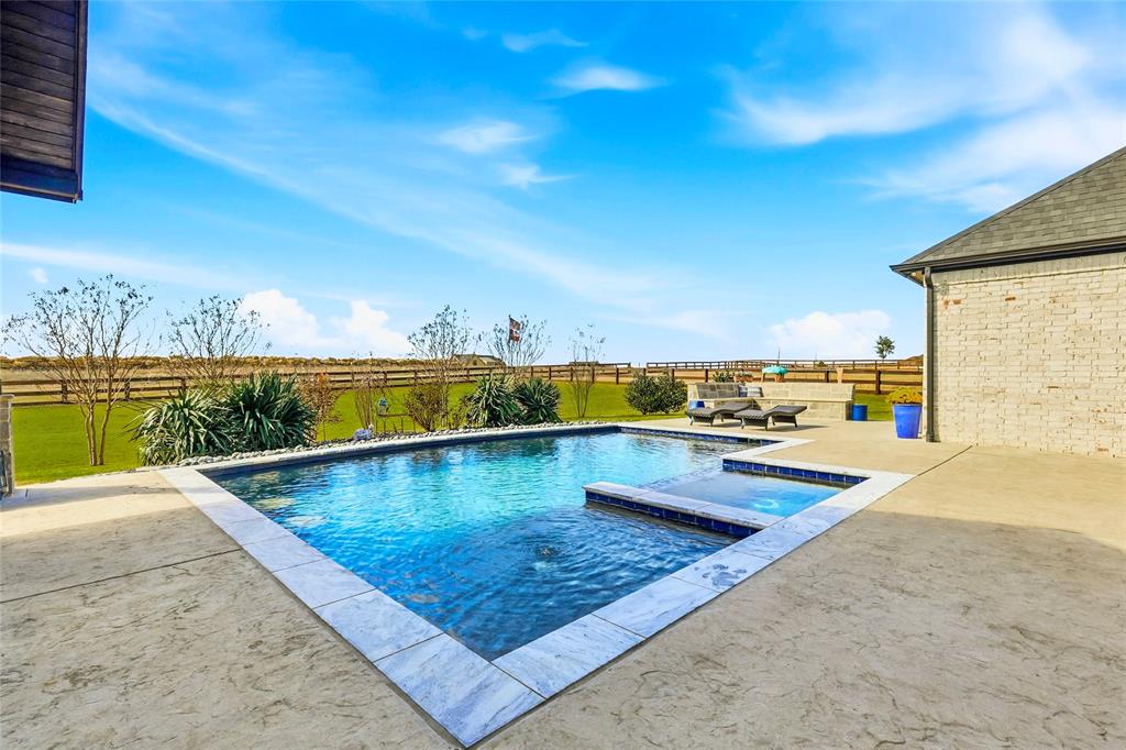 3324 Glenmore Avenue