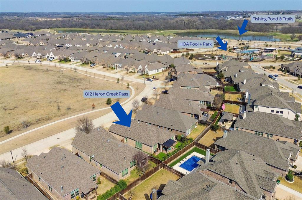 812 Heron Creek Pass