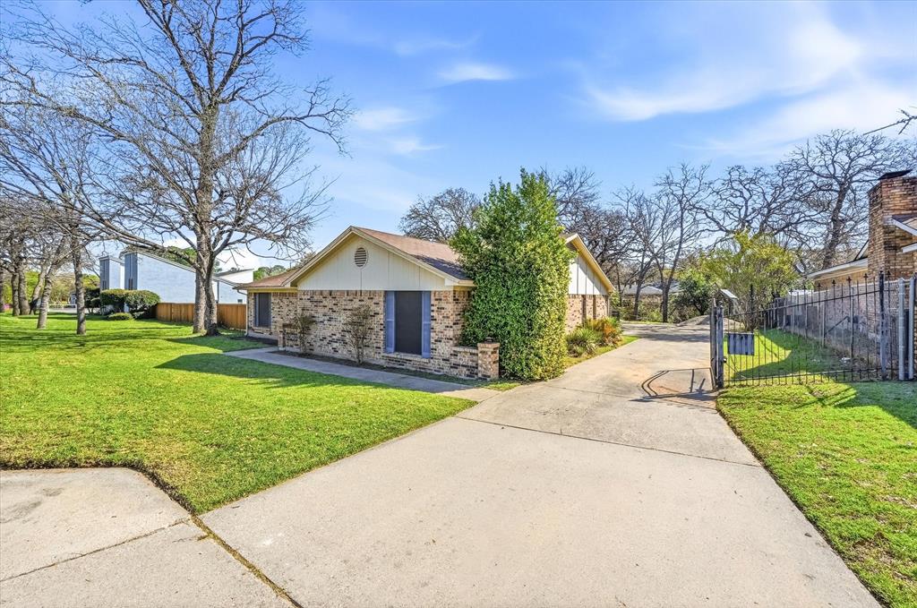 1503 N Fielder Road