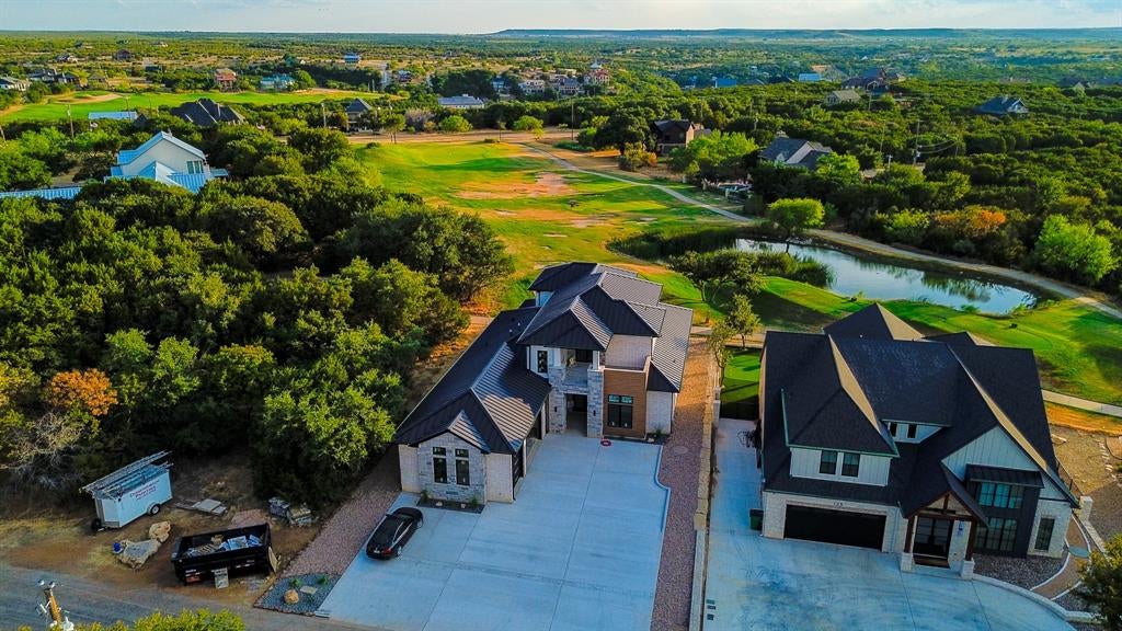 125 Oyster Bay
