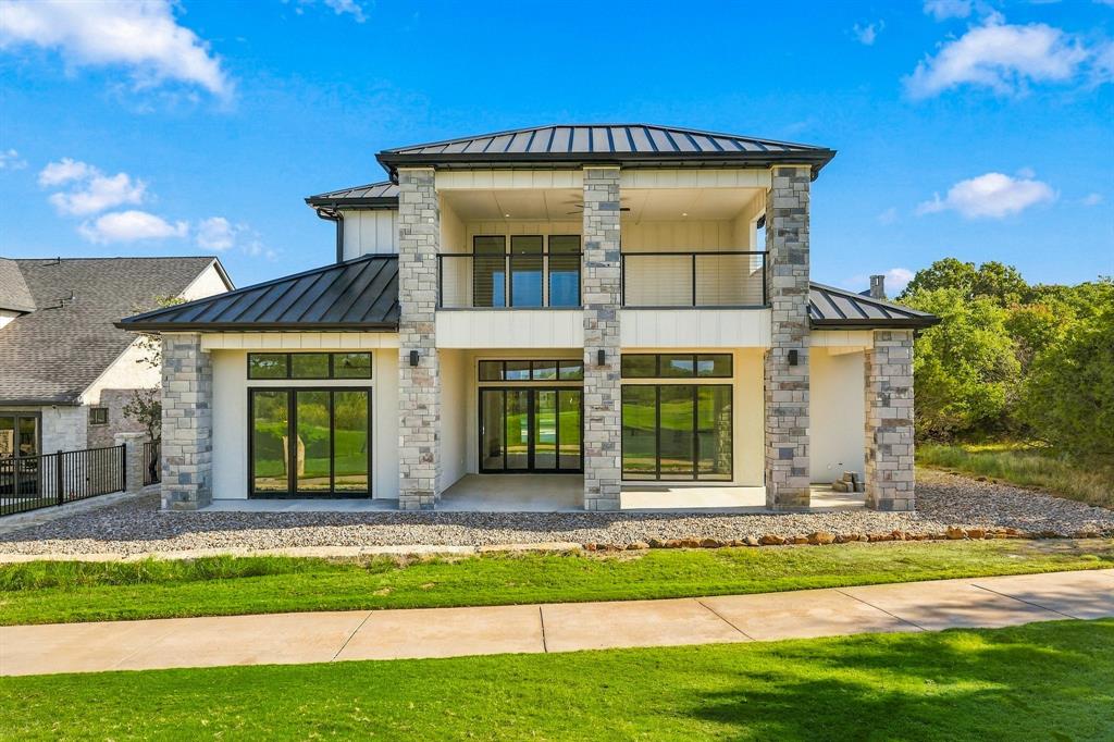 125 Oyster Bay