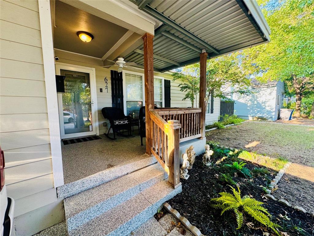 627 Dogwood Trail