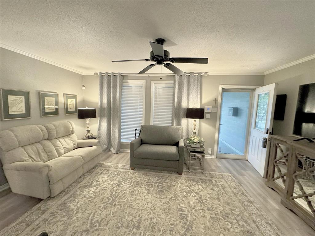 627 Dogwood Trail