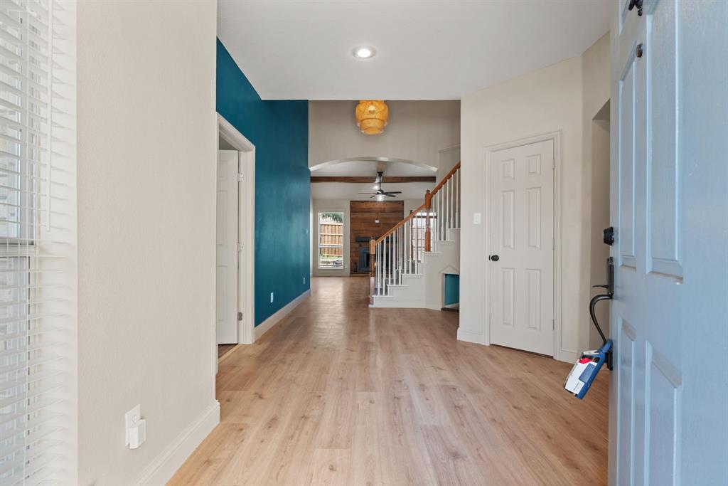 5914 Ambassador Lane