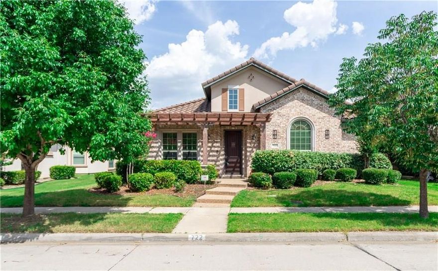 Spanish-Mediterranean style community with 2 parks, hike and bike trails and gorgeous lake. Located in Las Colinas, La Villita is close to virtually all highways in the DFW area for easy access anywhere! This home has an open floorplan and charming appeal. Kitchen and breakfast nook overlook the spacious family room that makes this home great for entertaining. The large sized master bedroom is split from the secondary bedrooms for added privacy. Speakers mounted on almost every room in the house for your listening pleasure. The community has a beautiful trail and dog park around lake, which is 1.10 miles loop. Great for an evening stroll or morning walk. DFW and DAL Airport is located 6-7 miles from home.