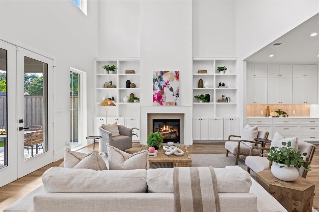 9124 Lynbrook Drive