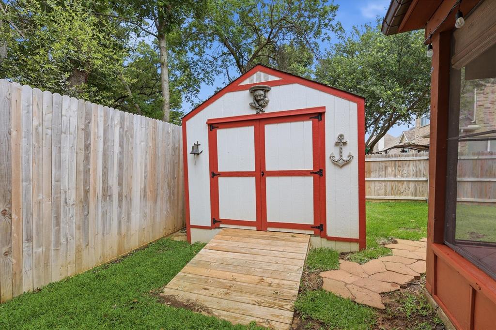 8106 Summerleaf Drive