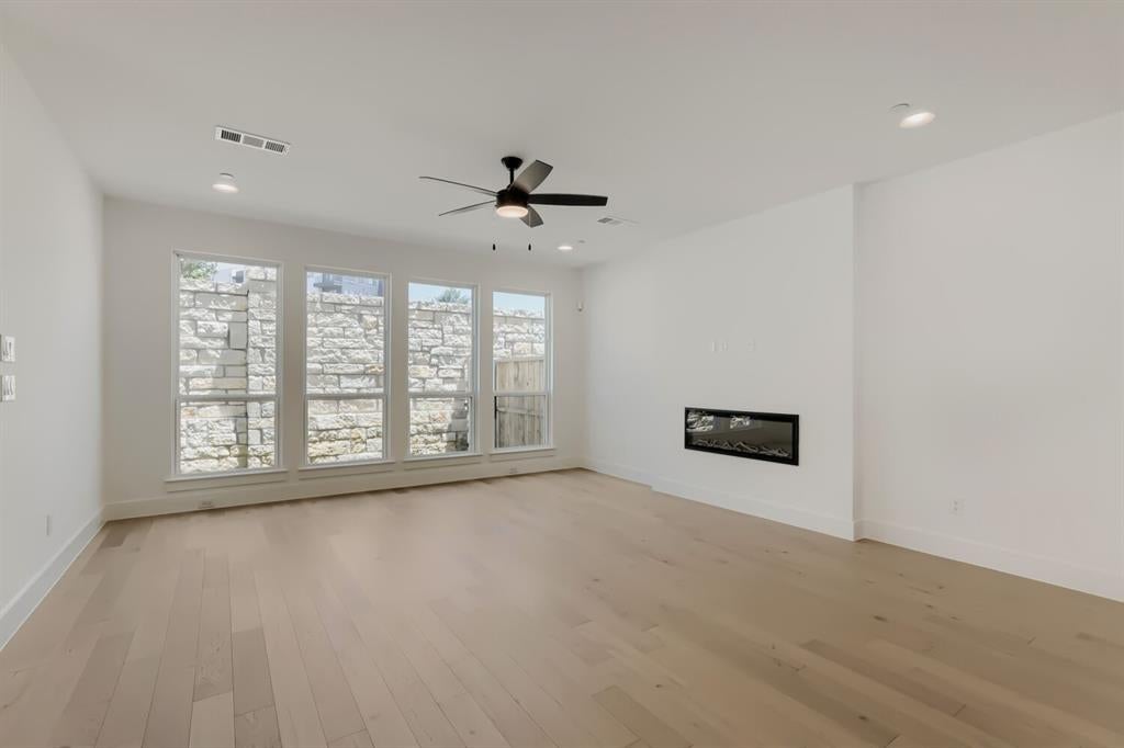 3129 Sir Judge Drive