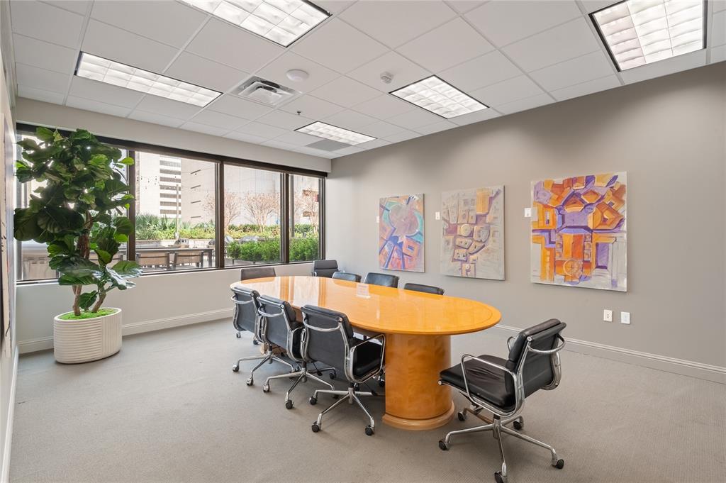 Metropolitan 1200 Main St Condo - Residential