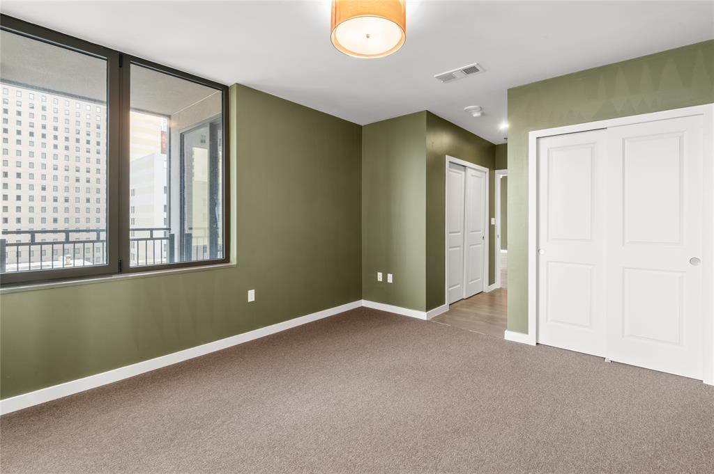 Metropolitan 1200 Main St Condo - Residential