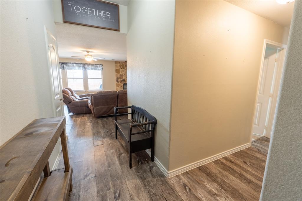 RUNAWAY BAY UNIT 6 - Residential