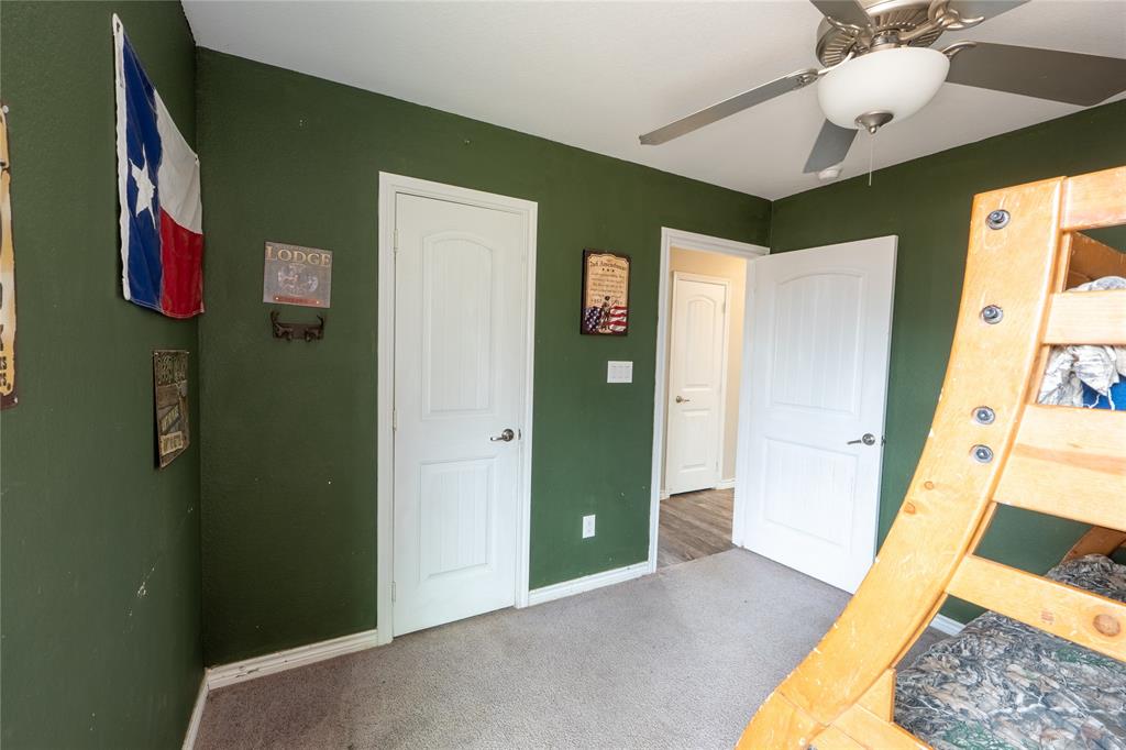 RUNAWAY BAY UNIT 6 - Residential