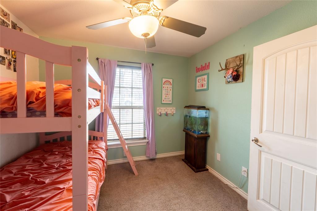 RUNAWAY BAY UNIT 6 - Residential