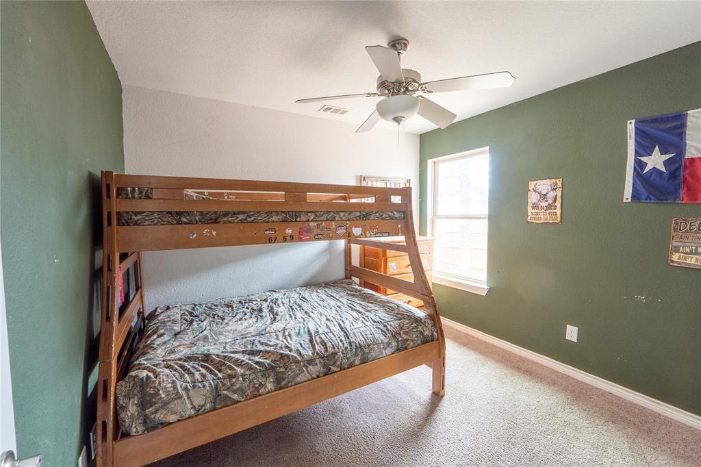 RUNAWAY BAY UNIT 6 - Residential