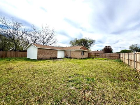 Tiny photo for 1801 Coleta Place, Garland, TX 75040 (MLS # 21210334)