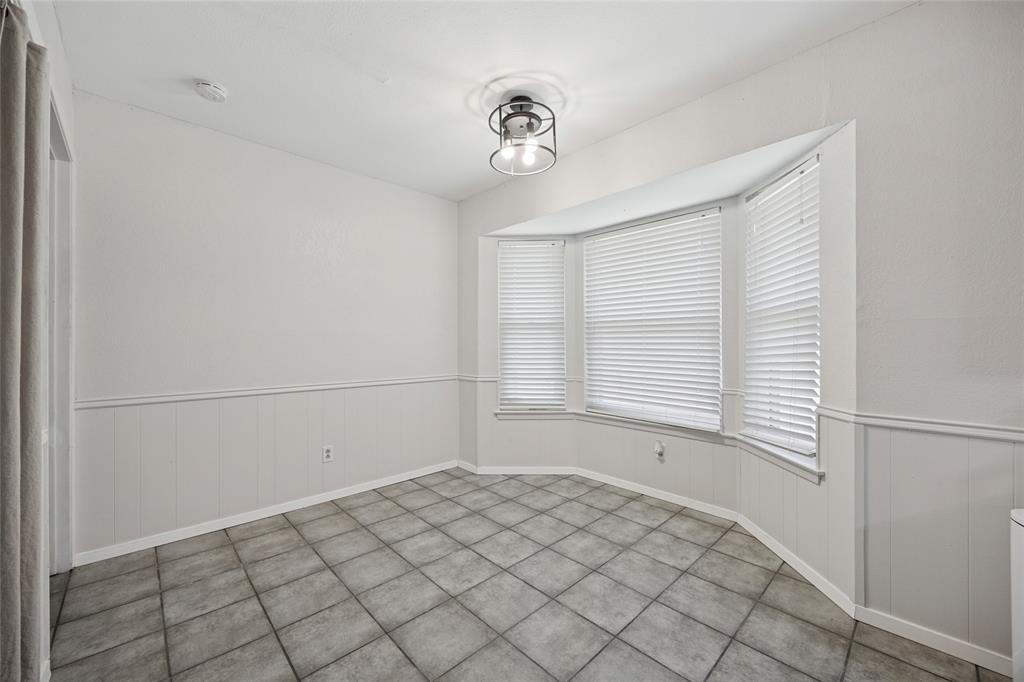 Fort Worth, Texas 76112, United States, 3 Bedrooms Bedrooms, ,2 BathroomsBathrooms,Residential,Active,2954