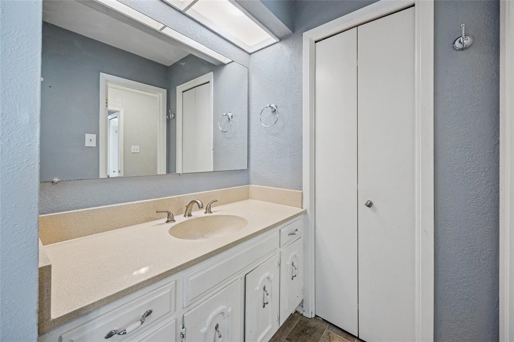 Fort Worth, Texas 76112, United States, 3 Bedrooms Bedrooms, ,2 BathroomsBathrooms,Residential,Active,2954