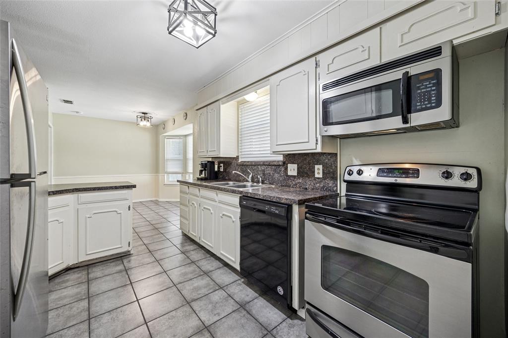 Fort Worth, Texas 76112, United States, 3 Bedrooms Bedrooms, ,2 BathroomsBathrooms,Residential,Active,2954