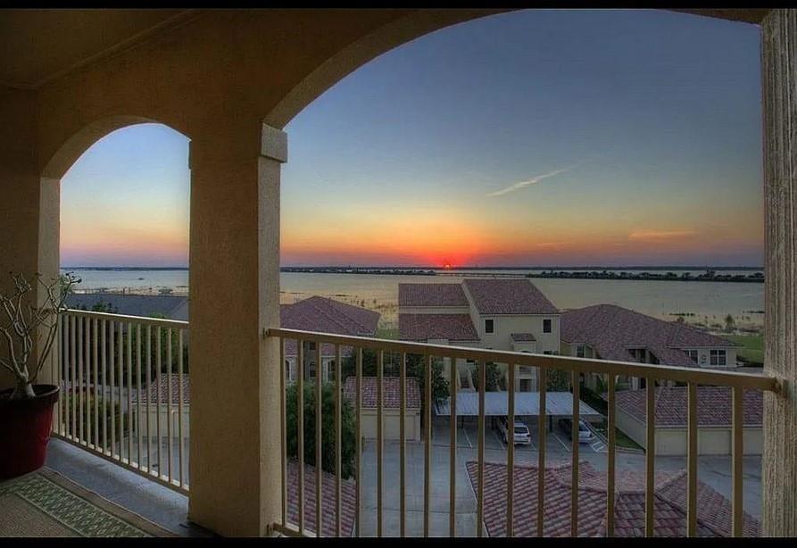 Watersedge At Lake Ray Hubbard - Residential