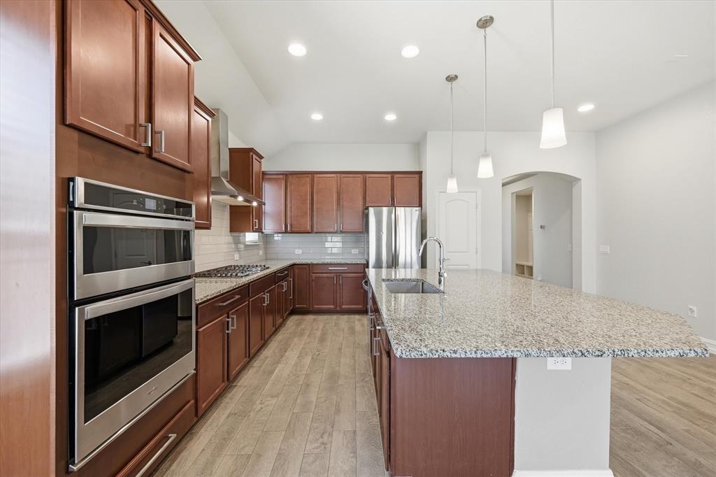 2820 Gillingham Lane