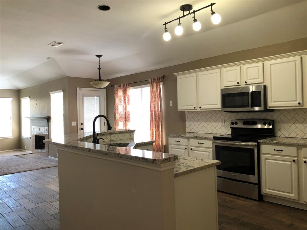 Shadow Lakes North - Residential