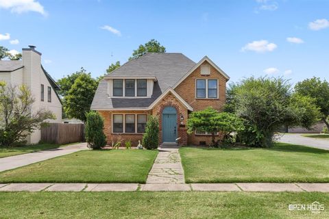 Tiny photo for 1700 Tilden Street, Wichita Falls, TX 76309 (MLS # 21341329)