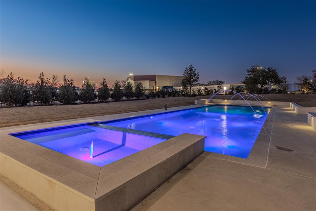 Townlake Ph Four - Residential