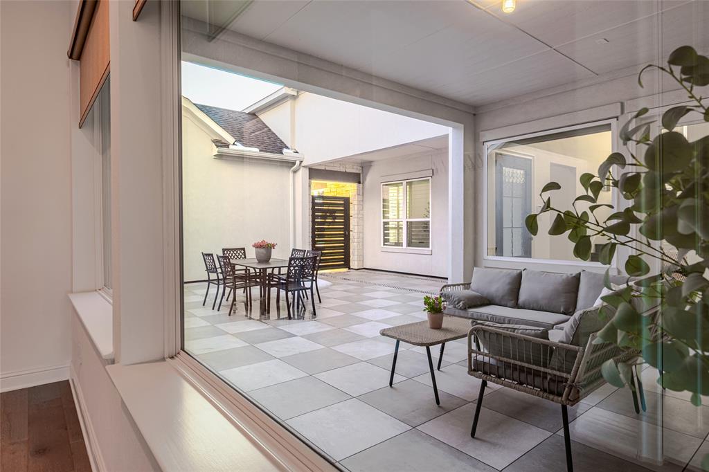 Townlake Ph Four - Residential