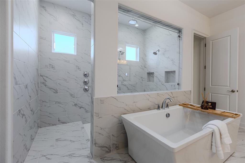 Townlake Ph Four - Residential