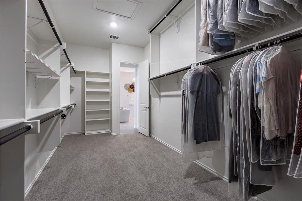 Townlake Ph Four - Residential