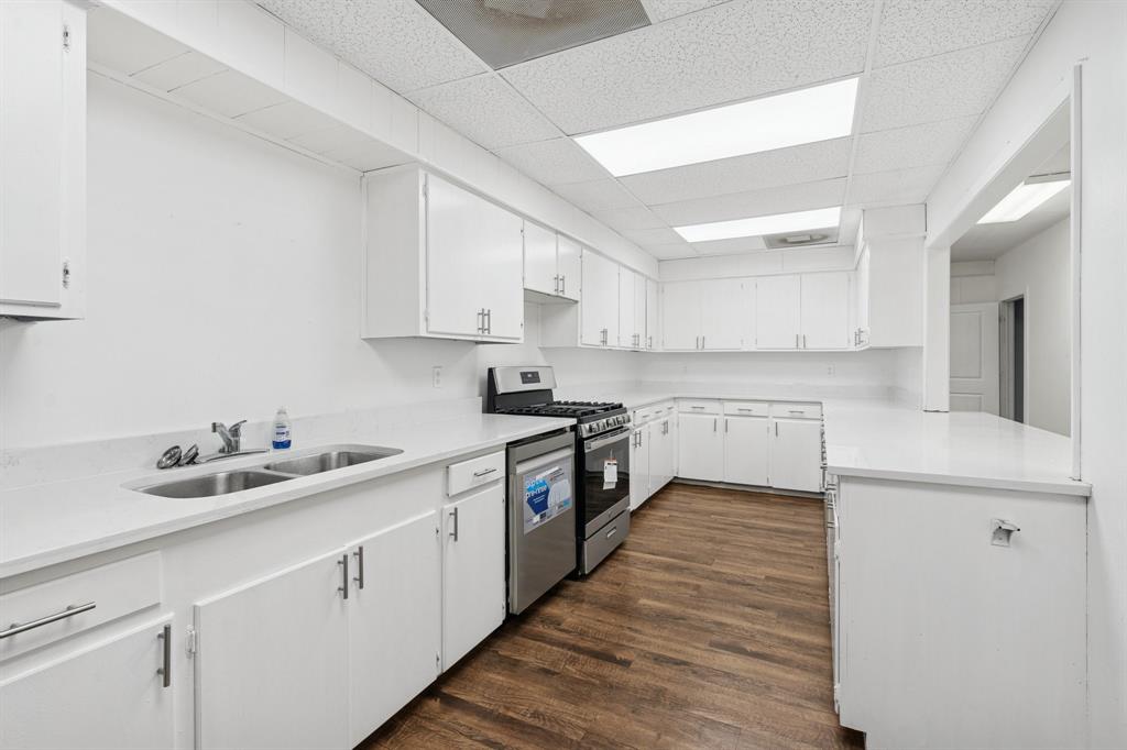 Wm Sprowles Surv Abs #1290 - Commercial Sale