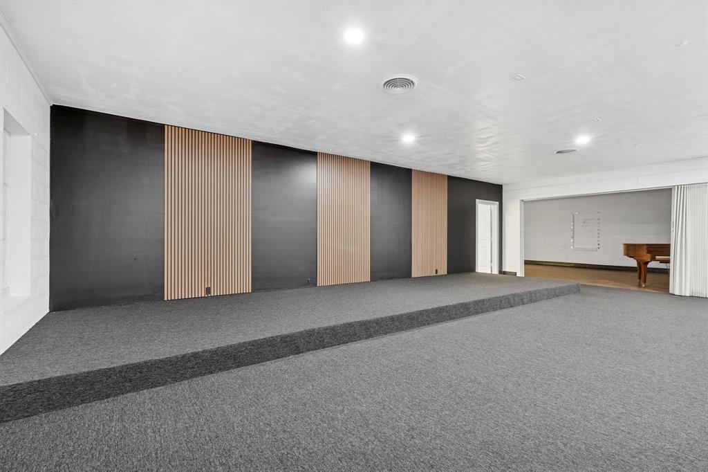 Wm Sprowles Surv Abs #1290 - Commercial Sale