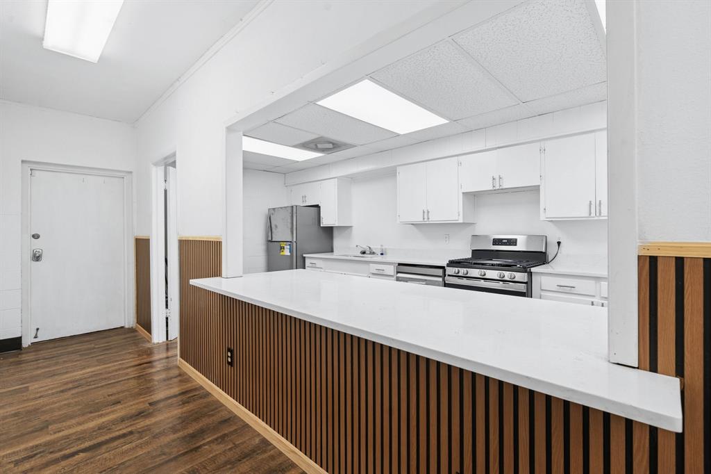 Wm Sprowles Surv Abs #1290 - Commercial Sale