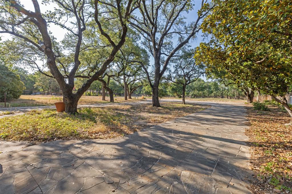 5444 Northbrook Drive