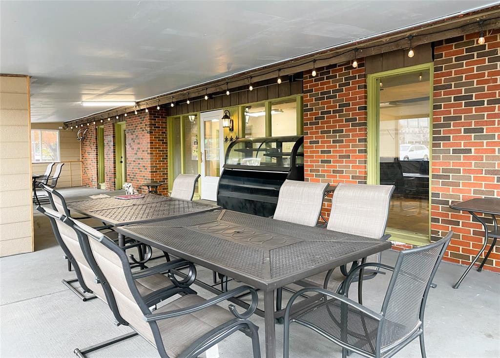 Neal Lexa Add - Commercial Sale