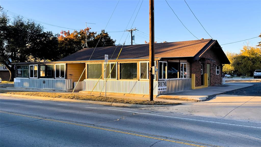 Neal Lexa Add - Commercial Sale