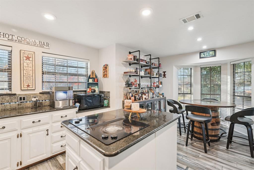 Lake Country Secret Harbour - Residential