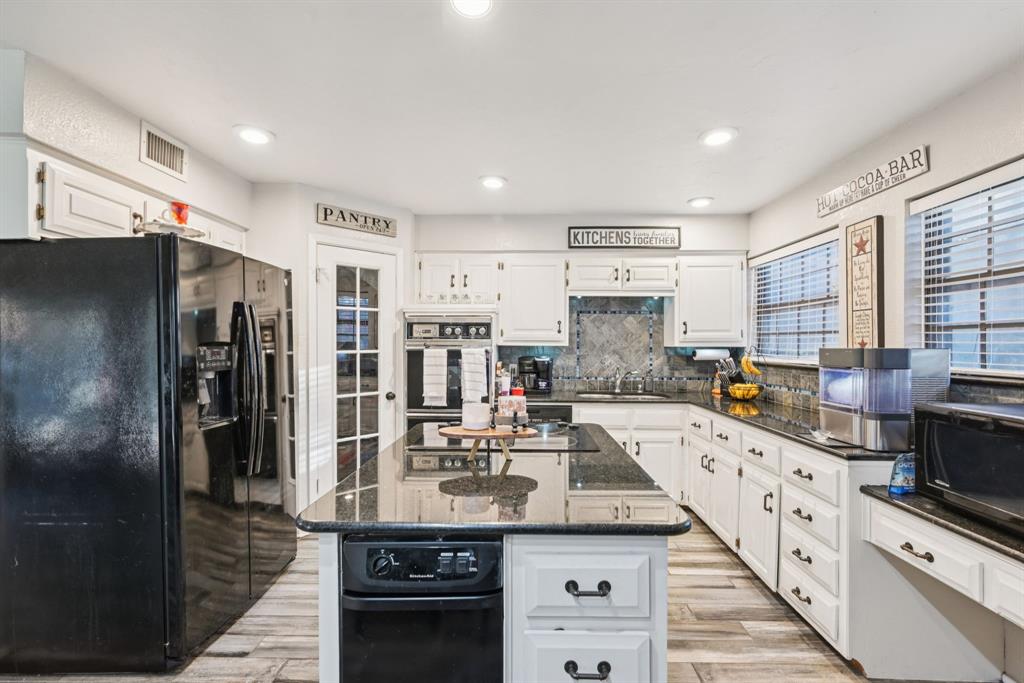 Lake Country Secret Harbour - Residential