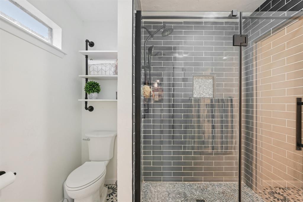 Lake Country Secret Harbour - Residential