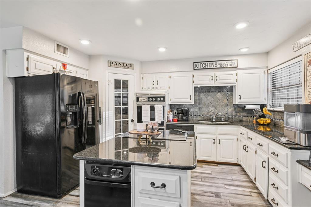 Lake Country Secret Harbour - Residential