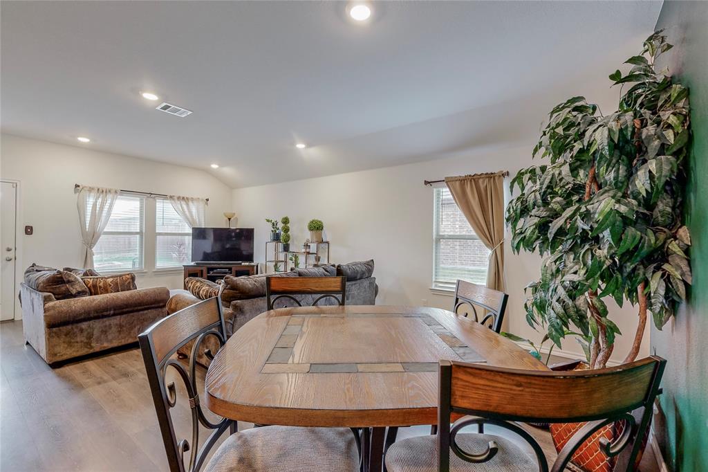 Magnolia Ph 5 - Residential